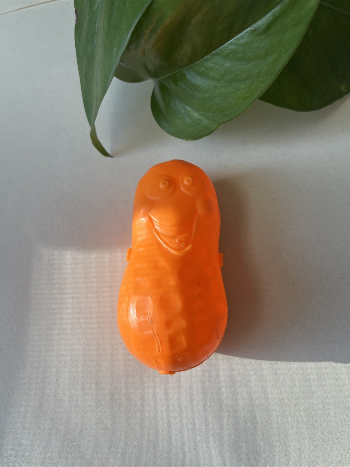Vintage 1991 Play Doh Nutty Putty Silly Peanut Shaped Orange Container