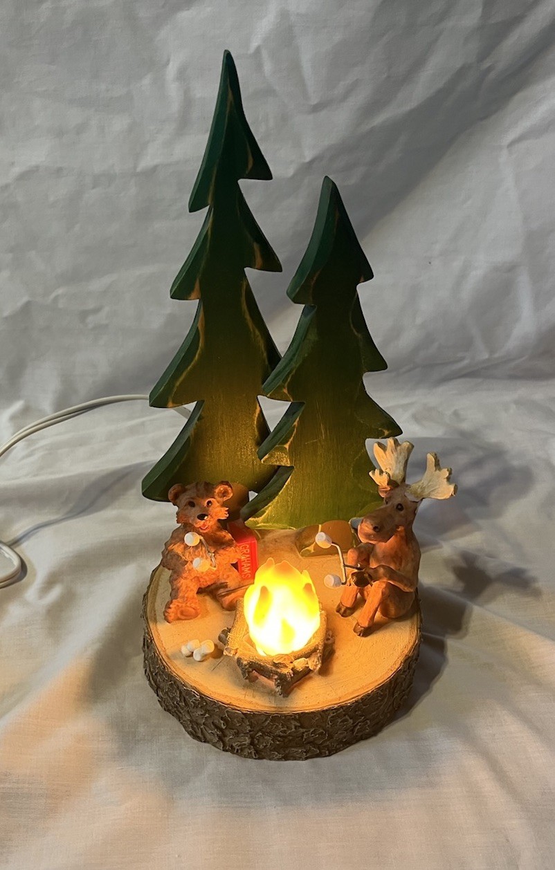 Kurt Adler Holly Dearies & Friends Moose & Bear Roasting Marshmallows Lamp Light