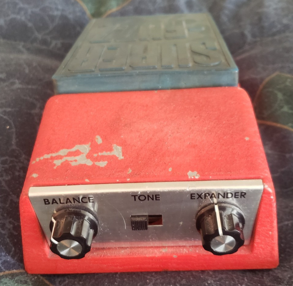 Vintage Univox Super Fuzz U 1095 (Red/Blue) – Fully Functional – Original & Cool