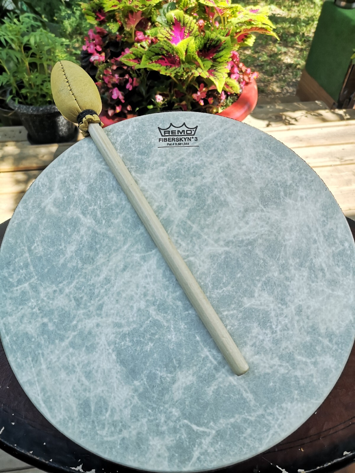 REMO 12" x 2.5" Frame Drum  Fiberskyn 3 With 12" Hand Made Leather Drum Stick