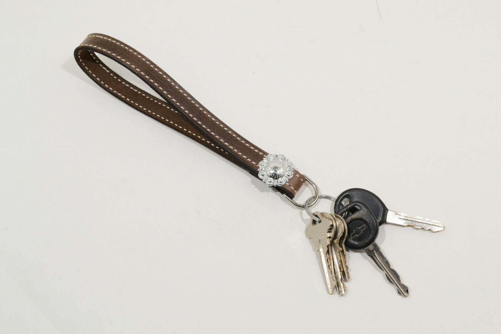 Ladies Wristband Key chain with Silver Concho (E420)