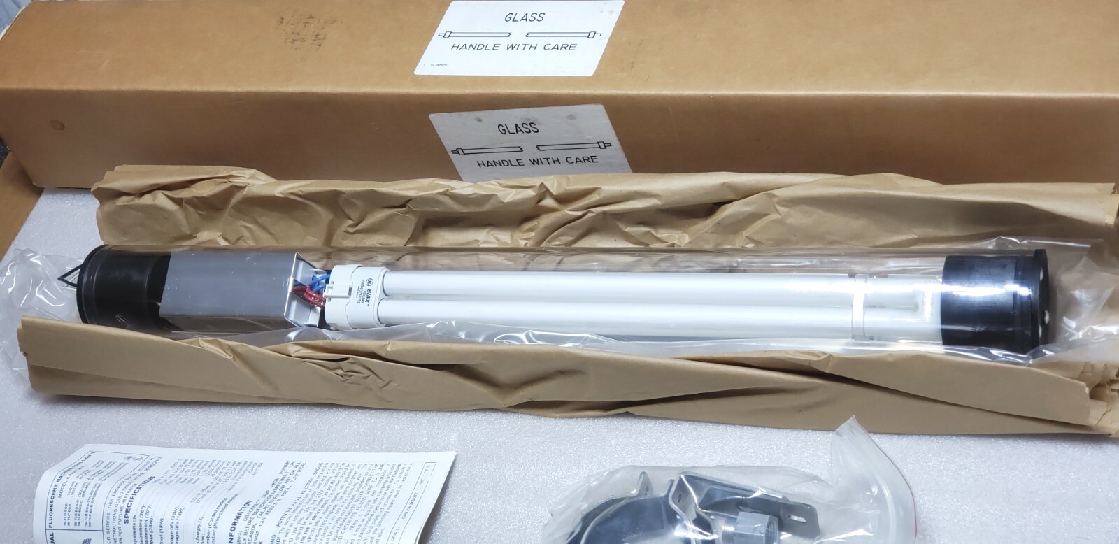 Fostoria 26-TLP-EOB Machine Tool Light Fluorescent 36W 26” Long With Cord N£W