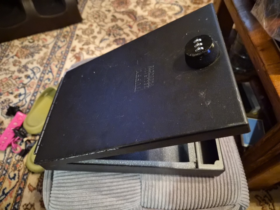 Security Safe Box 9"x 7"x 1.5"+ Combination Lock – Portable for Cash & Jewelry.