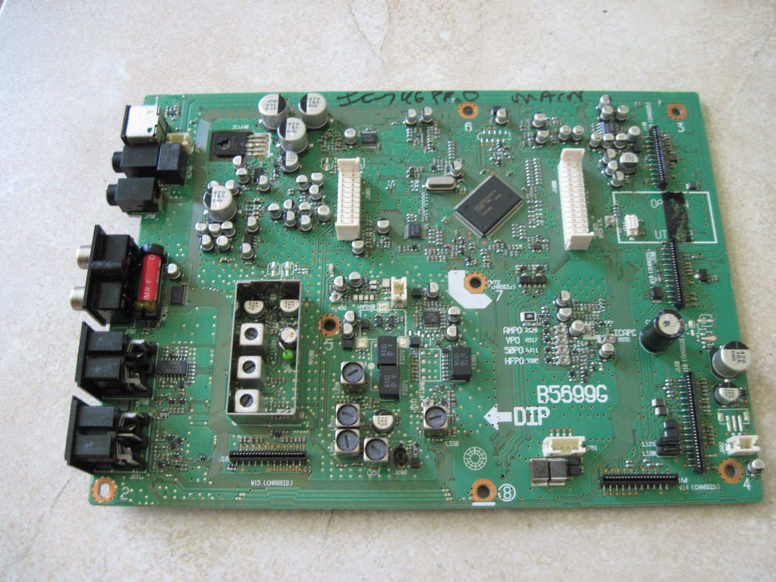 Icom IC-746PRO  MAIN Unit B5699G  in Excellent shape and working as it should