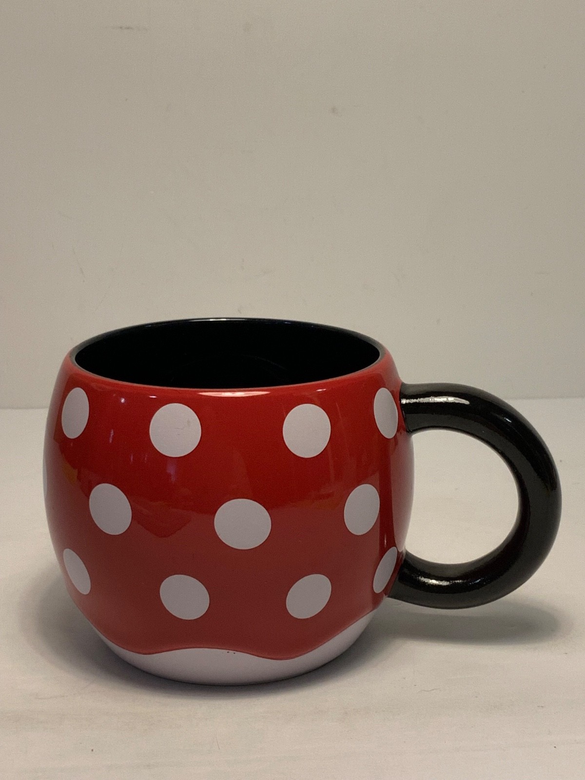 Disney Store Ceramic Minnie Mouse Coffee Mug 3.5 in.