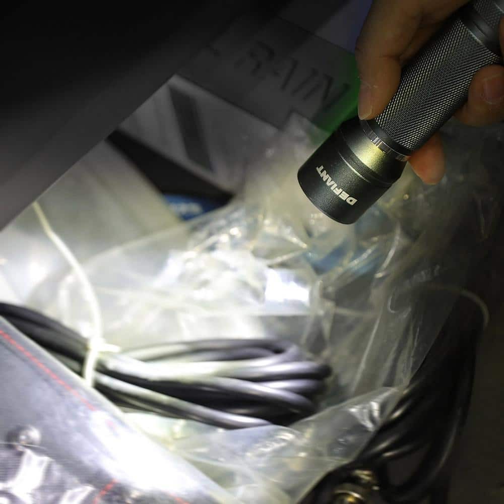 Defiant 300 Lumens Aluminum Flashlight (3-Pack)