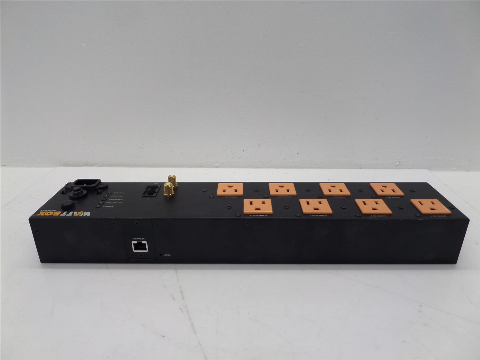 Wattbox WB-400-IPCE-8 8-Outlet Power Conditioner w/ Mounting Brackets