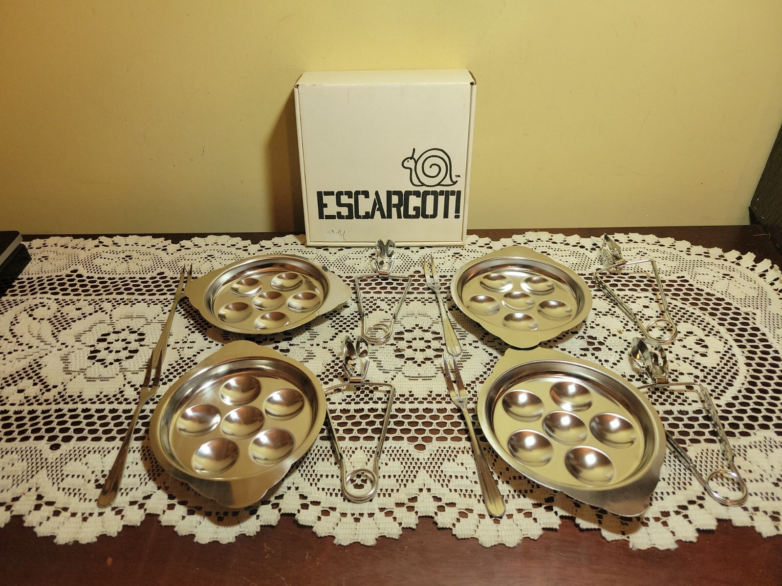 RGOT Escargot Set Box including 4 Plates, 4 Tongs, 4 Forks Stainless Steel