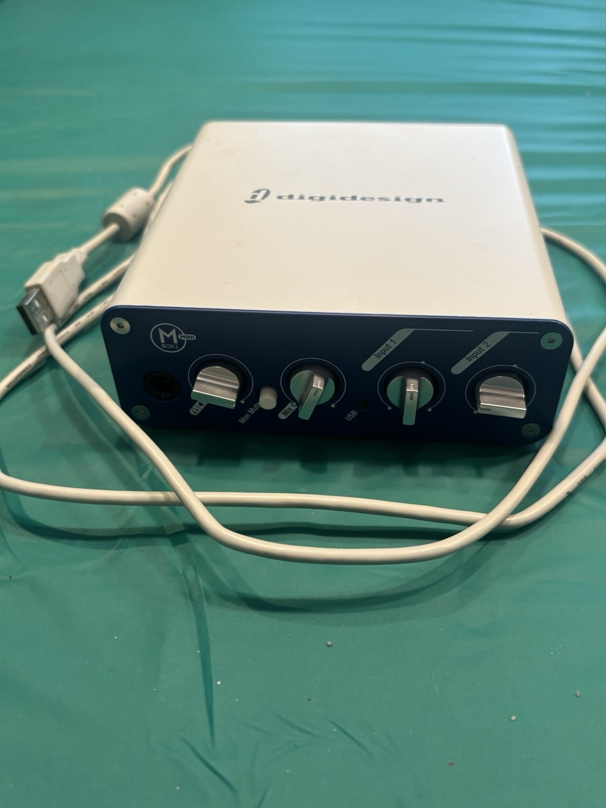 Digidesign Mbox2 USB Midi Recording Interface With USB Cord