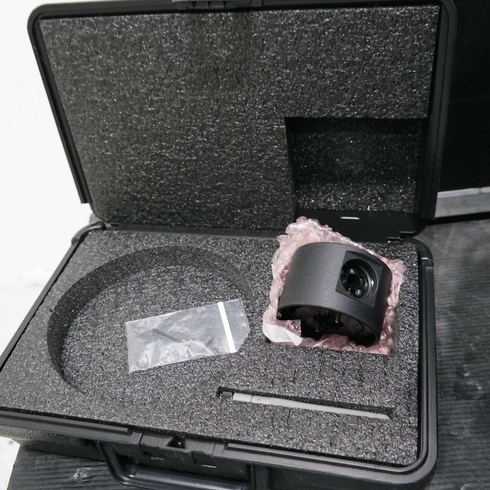FARO Laser Tracker X V2 with Master Control Unit In Case with Accessories