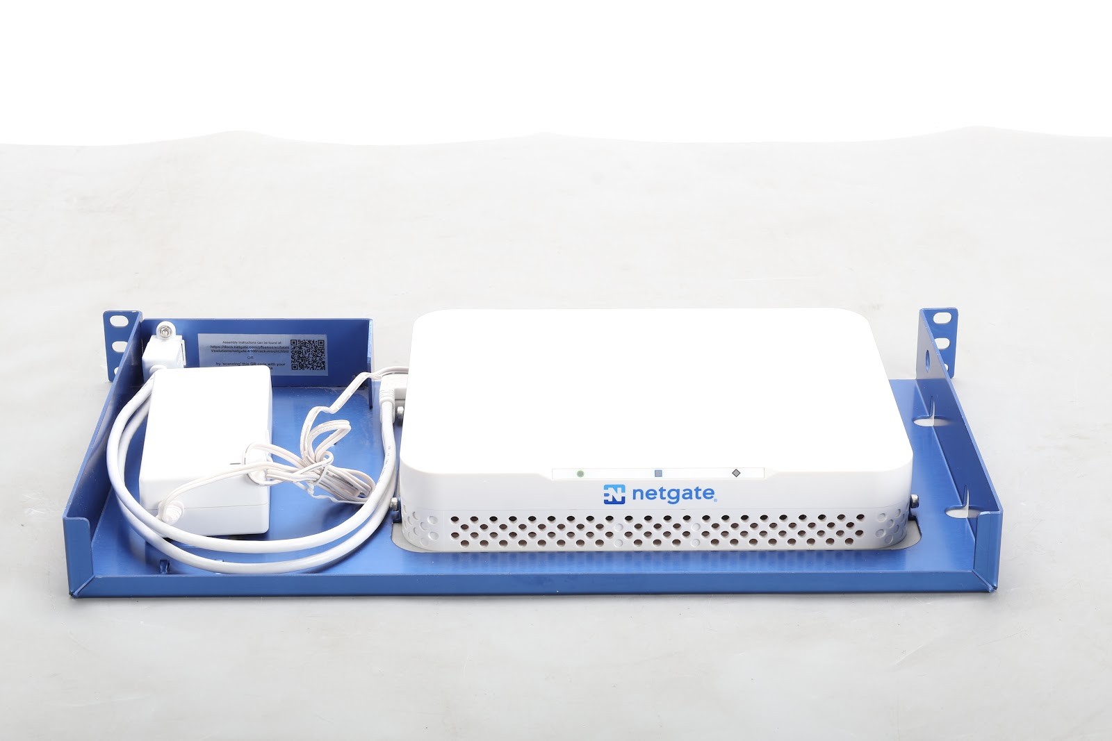 Netgate 4100 Security Gateway With Rack Mount, Power Supply, and USB Cable
