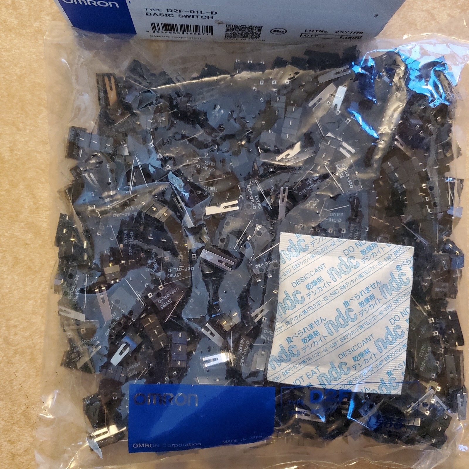 Omron Subminiature Switches, D2F-01L-D, Brand New Lot of 500