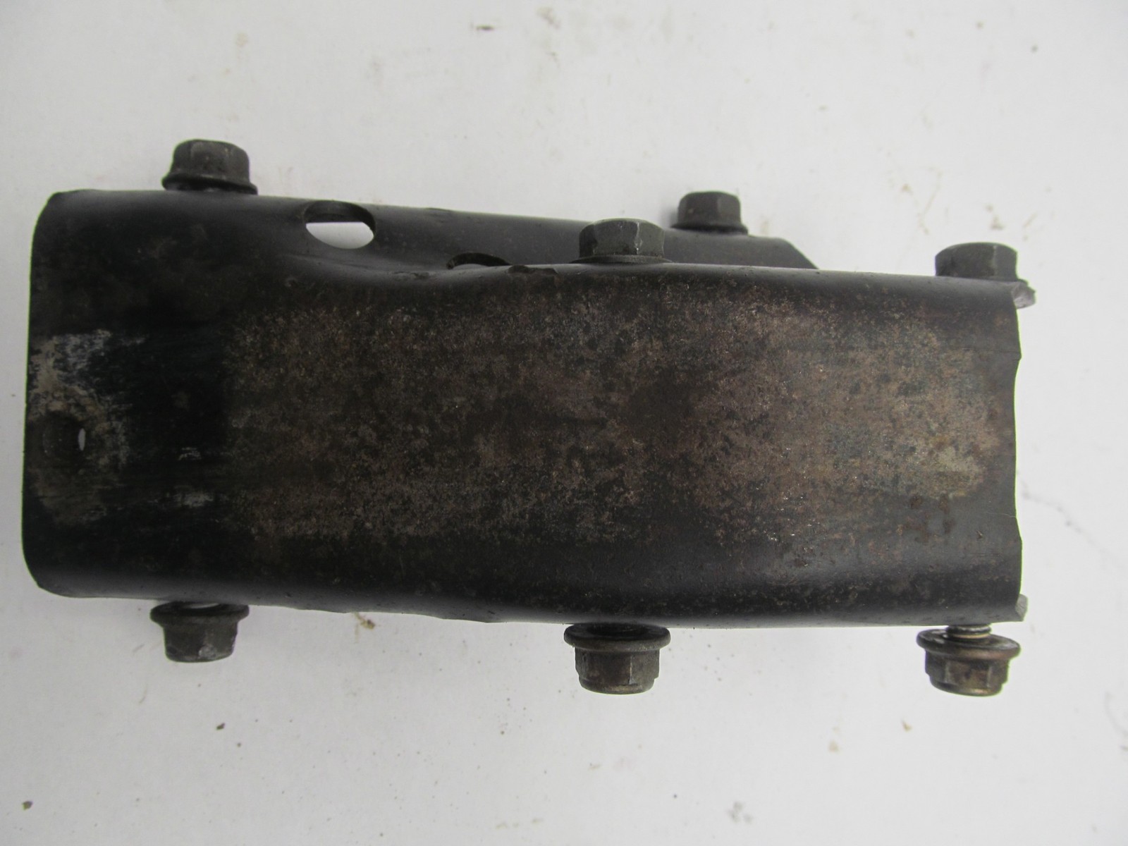 1984 SUZUKI DR125 DR 125 LOWER ENGINE BRACKET