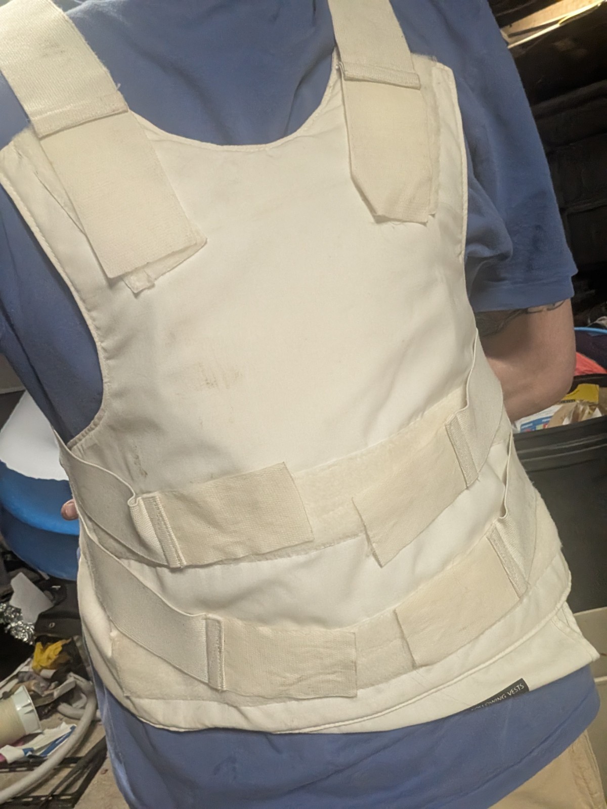 Safariland Concealable Body Armor Vest With 3 Inserts