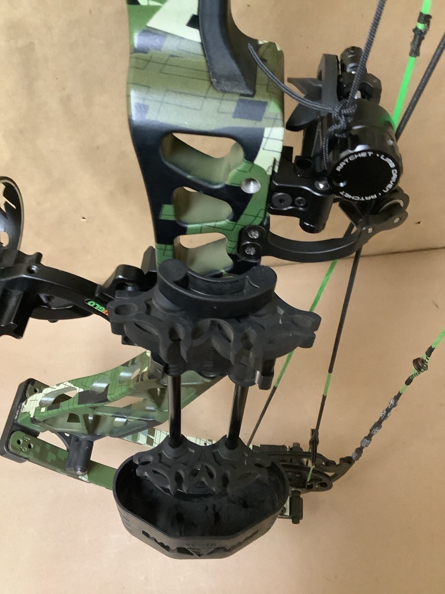 OBSESSION BOWS ULTRA MAG 360 RH DRAW COMPOUND BOW (G29020608)
