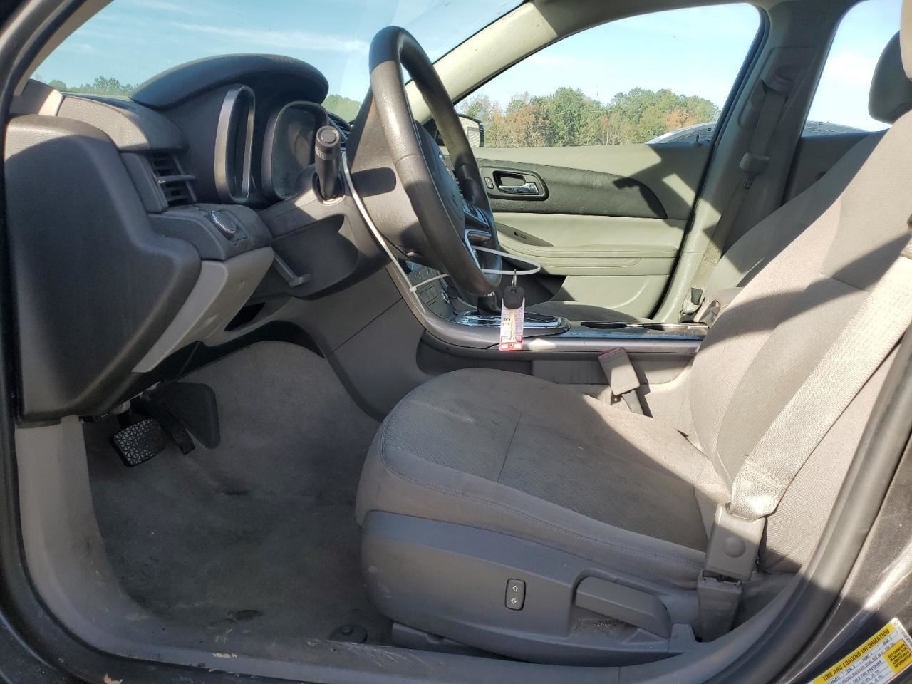 MALIBU 2013 Glove Box 4928613