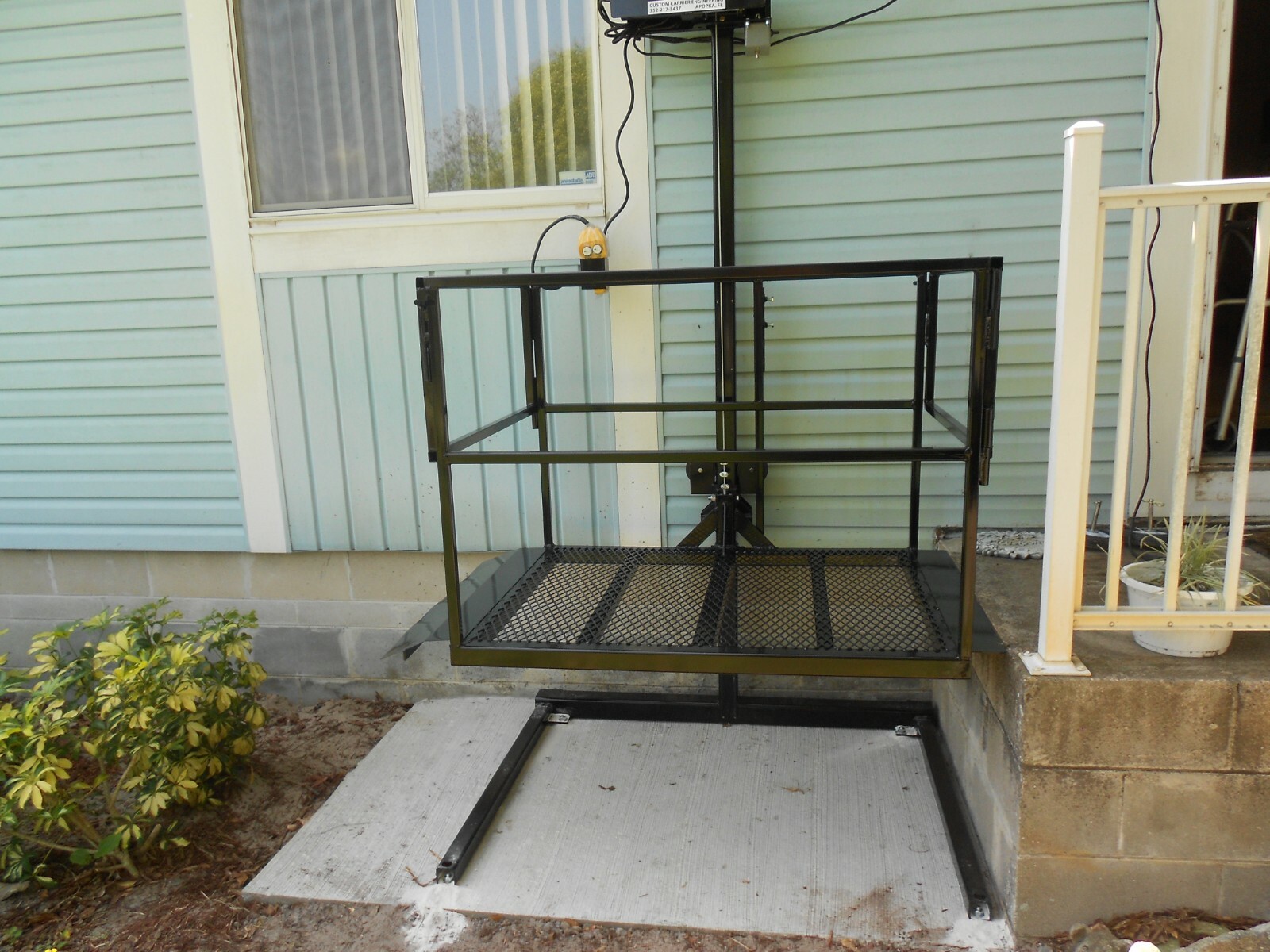 Vertical Platform Lift/Elevator