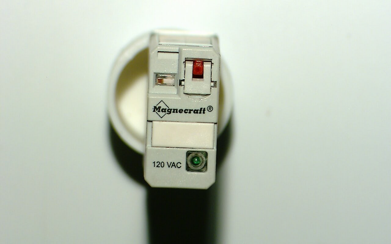 Magnecraft 781XAXM4L-120A  B300 pilot duty  0850B
