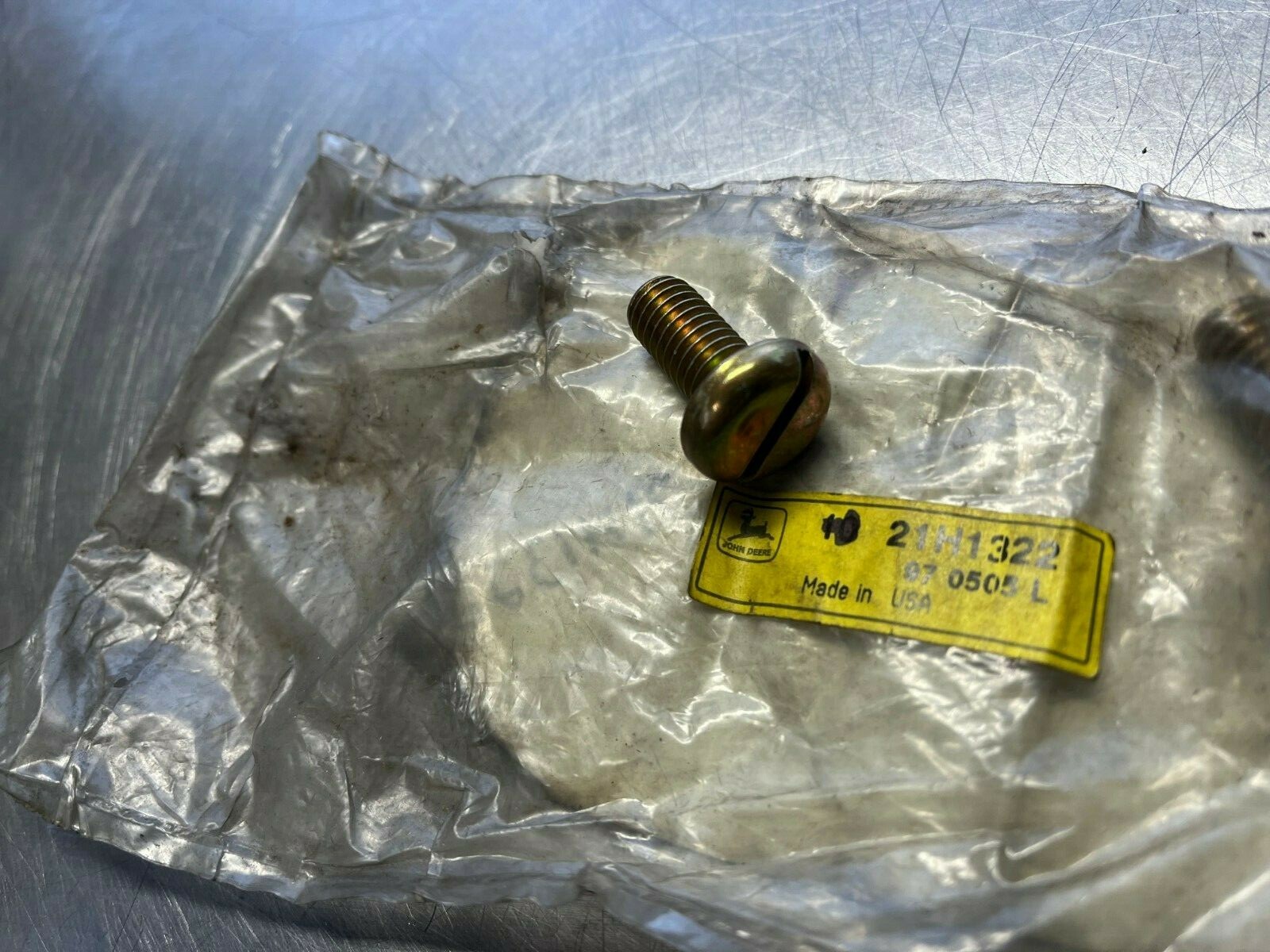 21H1322 Genuine OEM John Deere SCREW