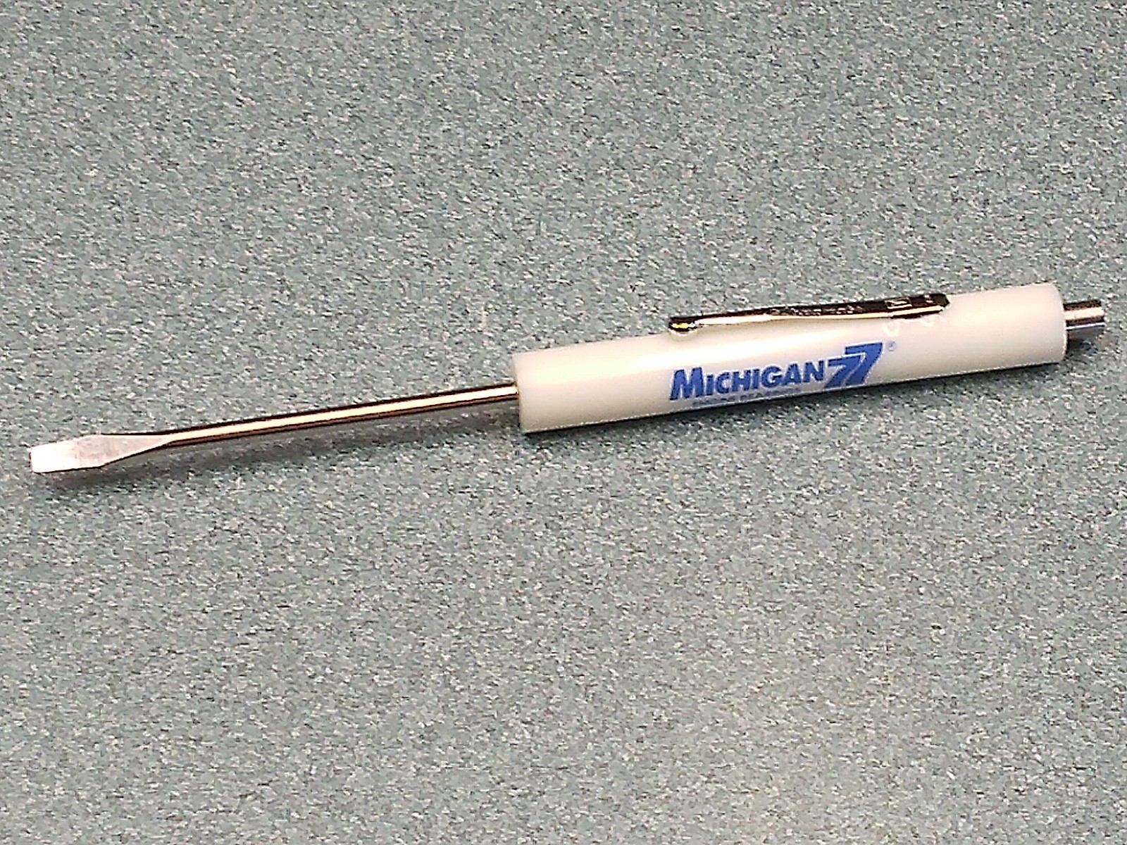 Michigan 77 Engine Bearings Screwdriver (Advertising)