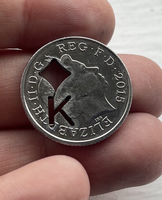 NEW CUT OUT 10p COIN MAGIC TRICK / MENTAL MAGIC