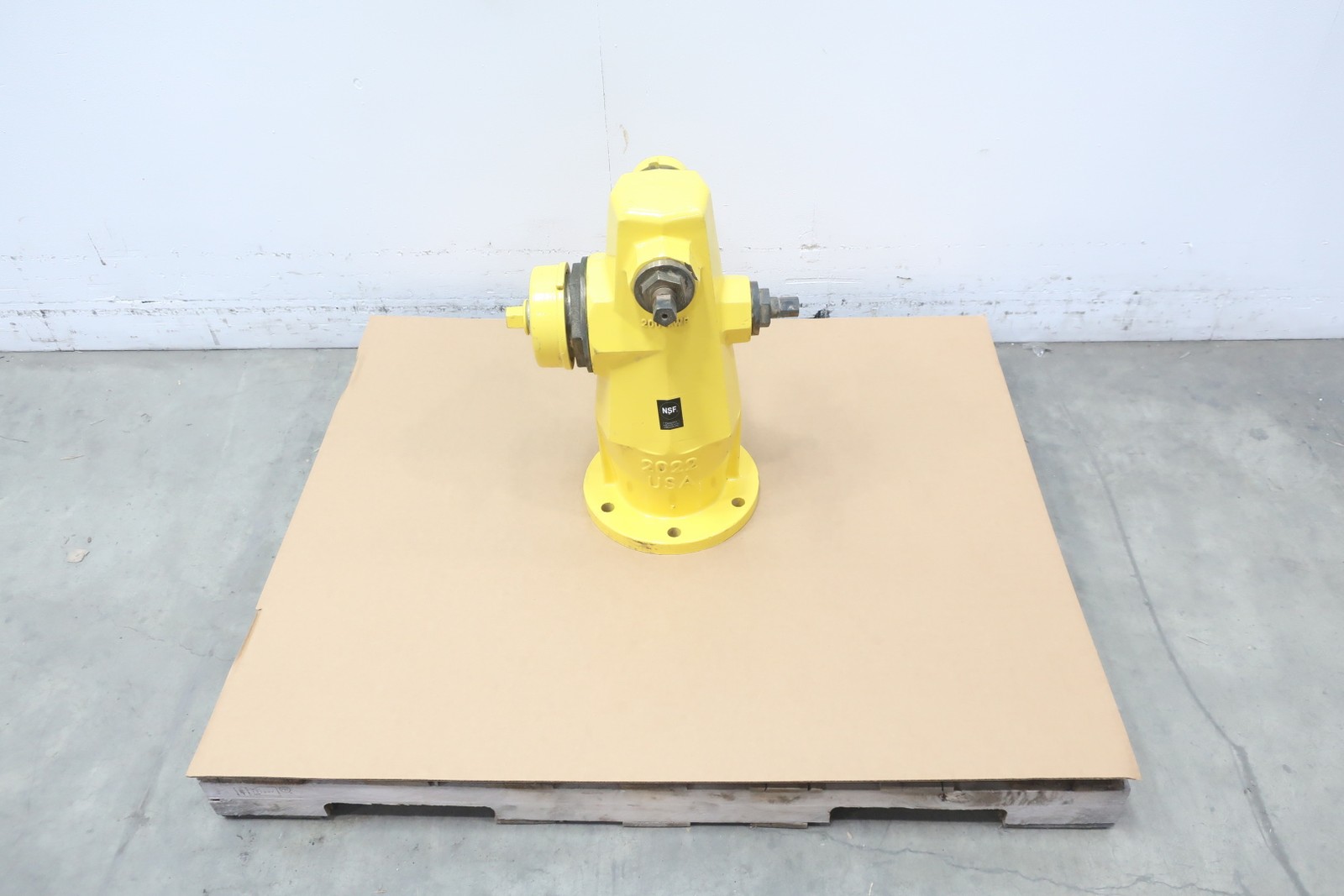 Clow 996G 850 Fire Hydrant