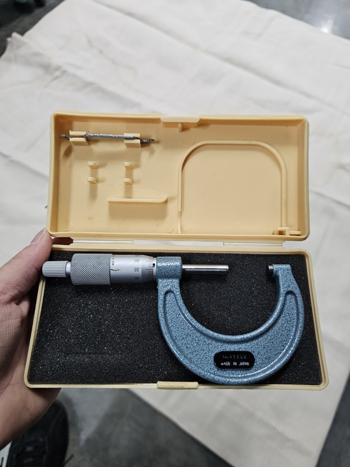 Mitutoyo Outside Micrometer , 1-0 47202 , In Plastic Case ,Very Good