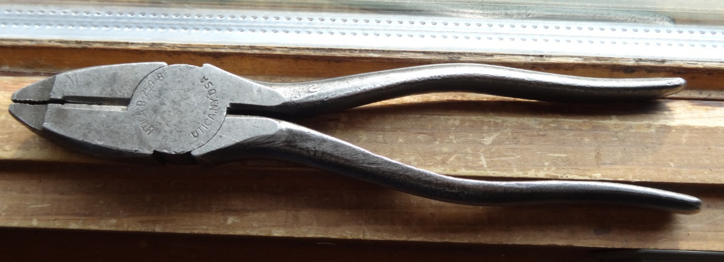 Vintage Utica  P259-8 Lubring Linemans 8" Pliers Utica USA