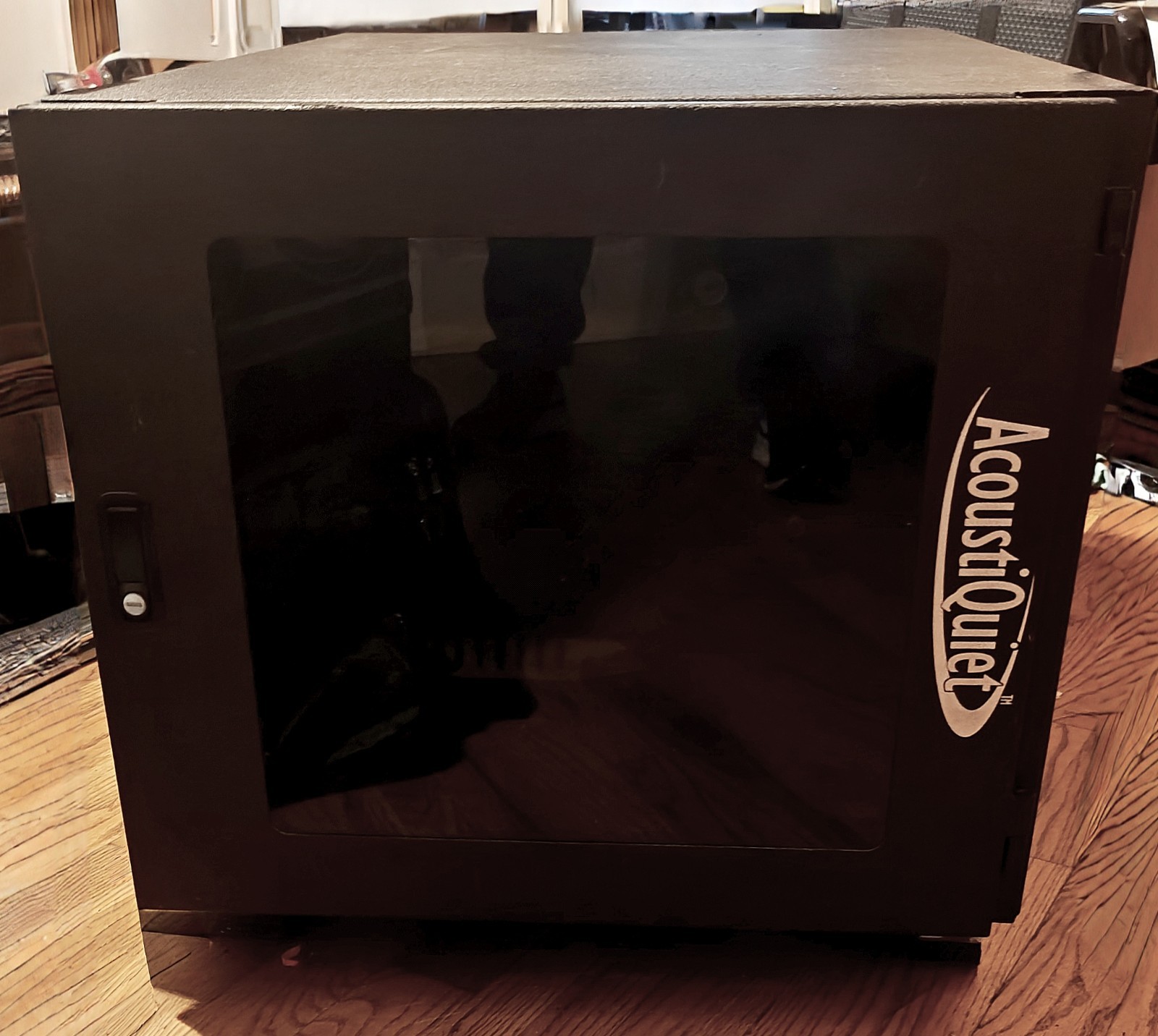 Acoustiquiet 9U Soundproof Server Rack Enc - Upgraded Suspension, Drawer, Trays