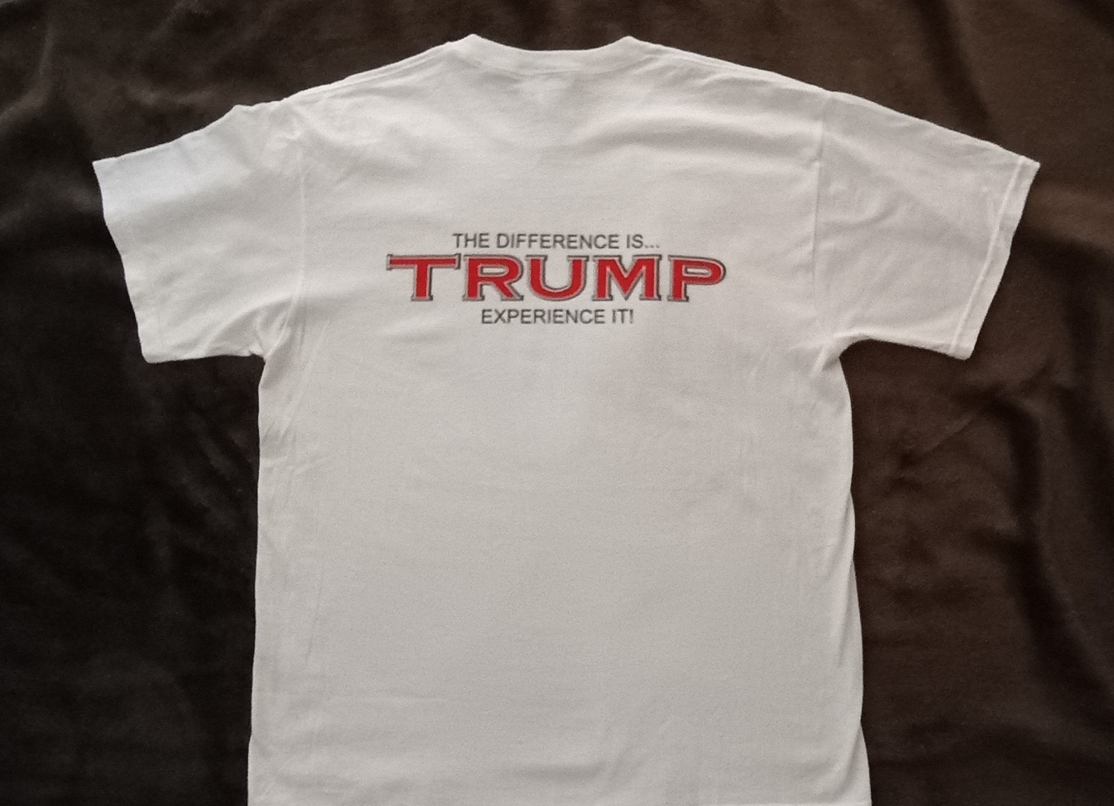 Unworn Vintage TRUMP 29 Casino Logo Coachella Valley CA Tee Shirt Mens L