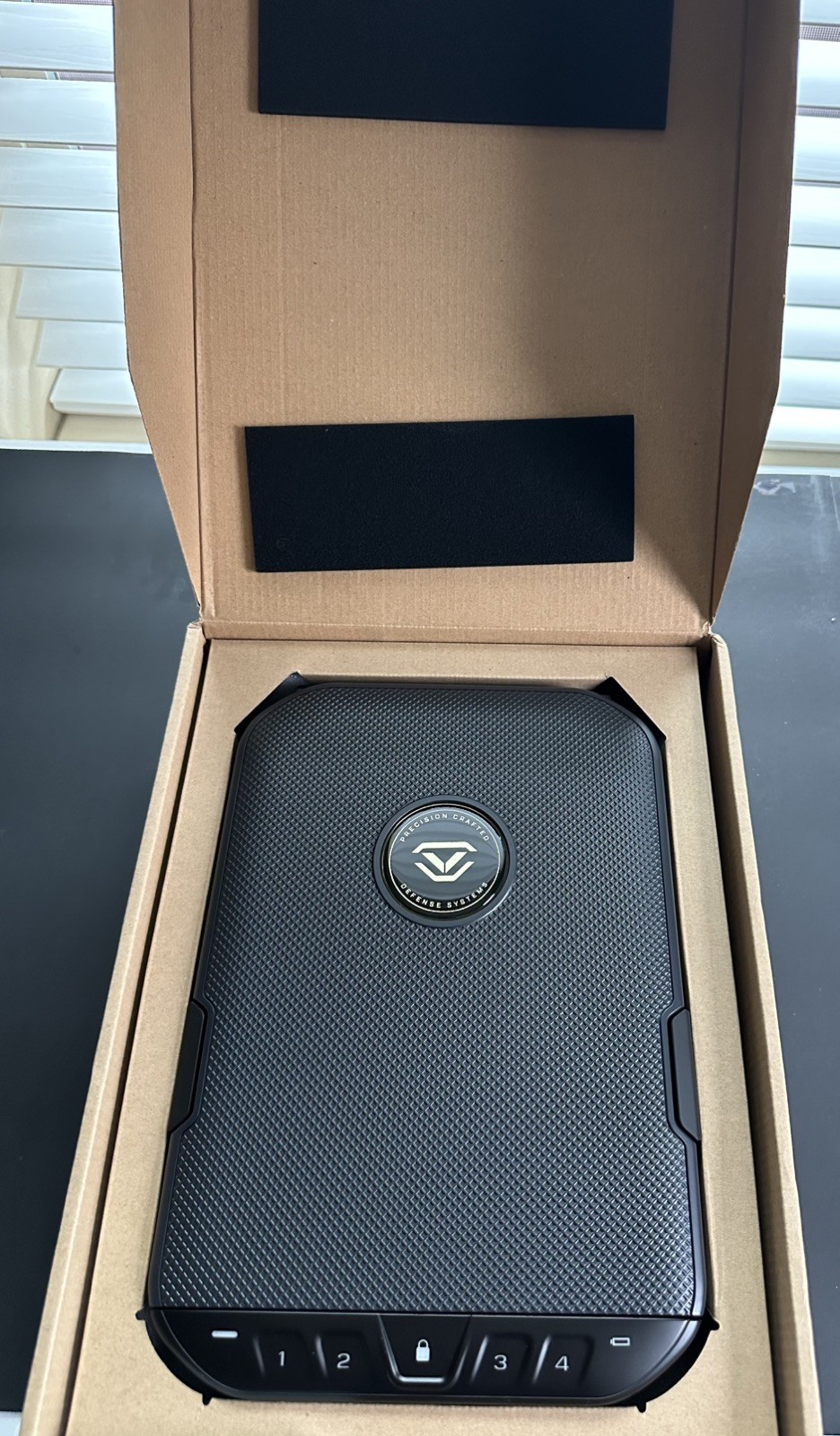 VAULTEK LifePod 20 FullSize Biometric Lockable Weatherproof Case VLP20-SV