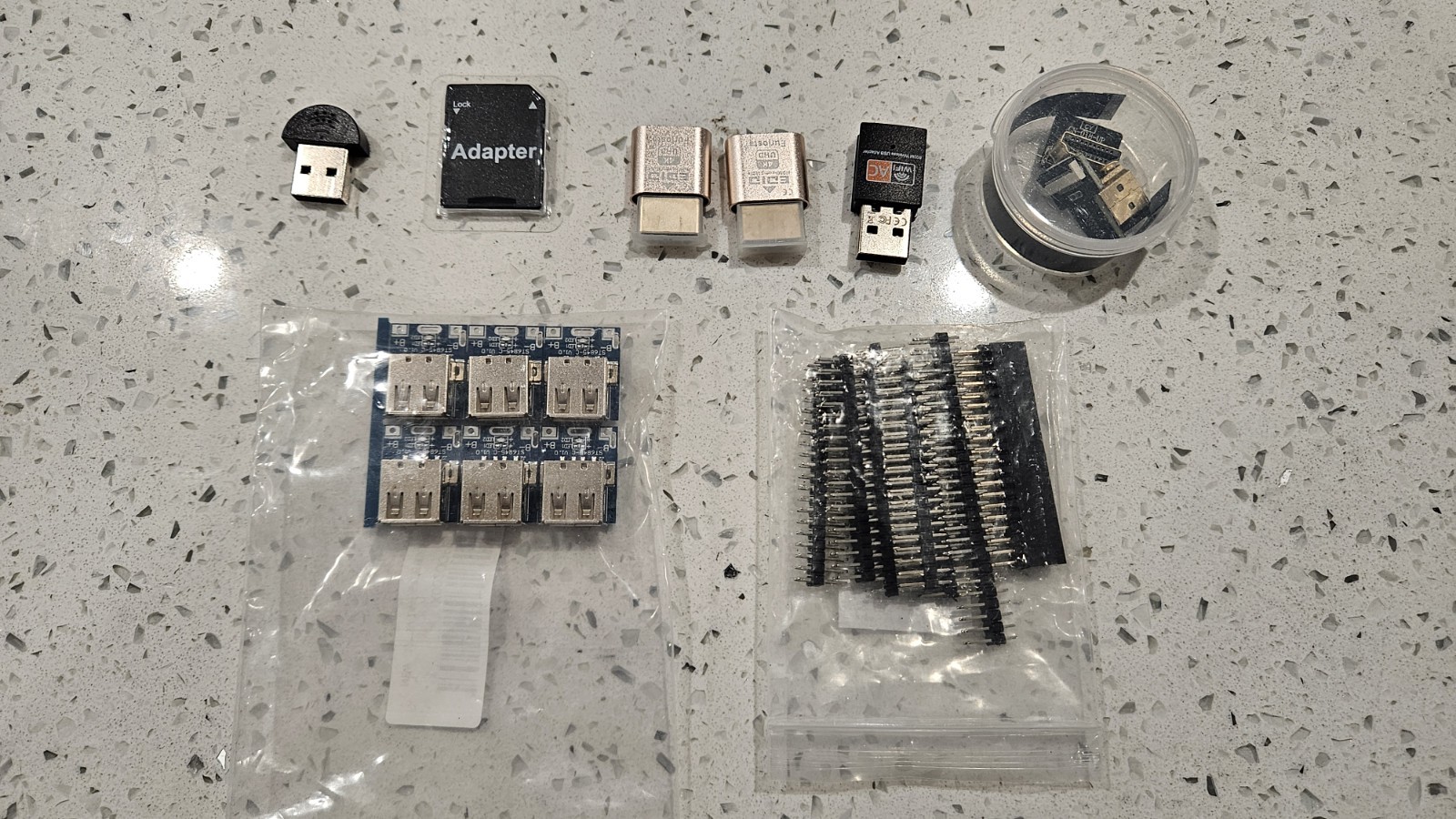 Full portable DIY electronics and AI lab kit in excellent working condition.
