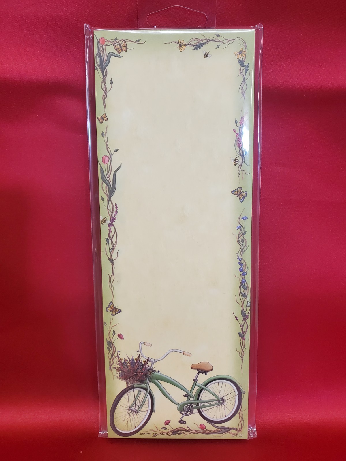 Posies And Such Novelty  Paper Goods 50 Sheet Magnetic  List Pad By Donna Jensen