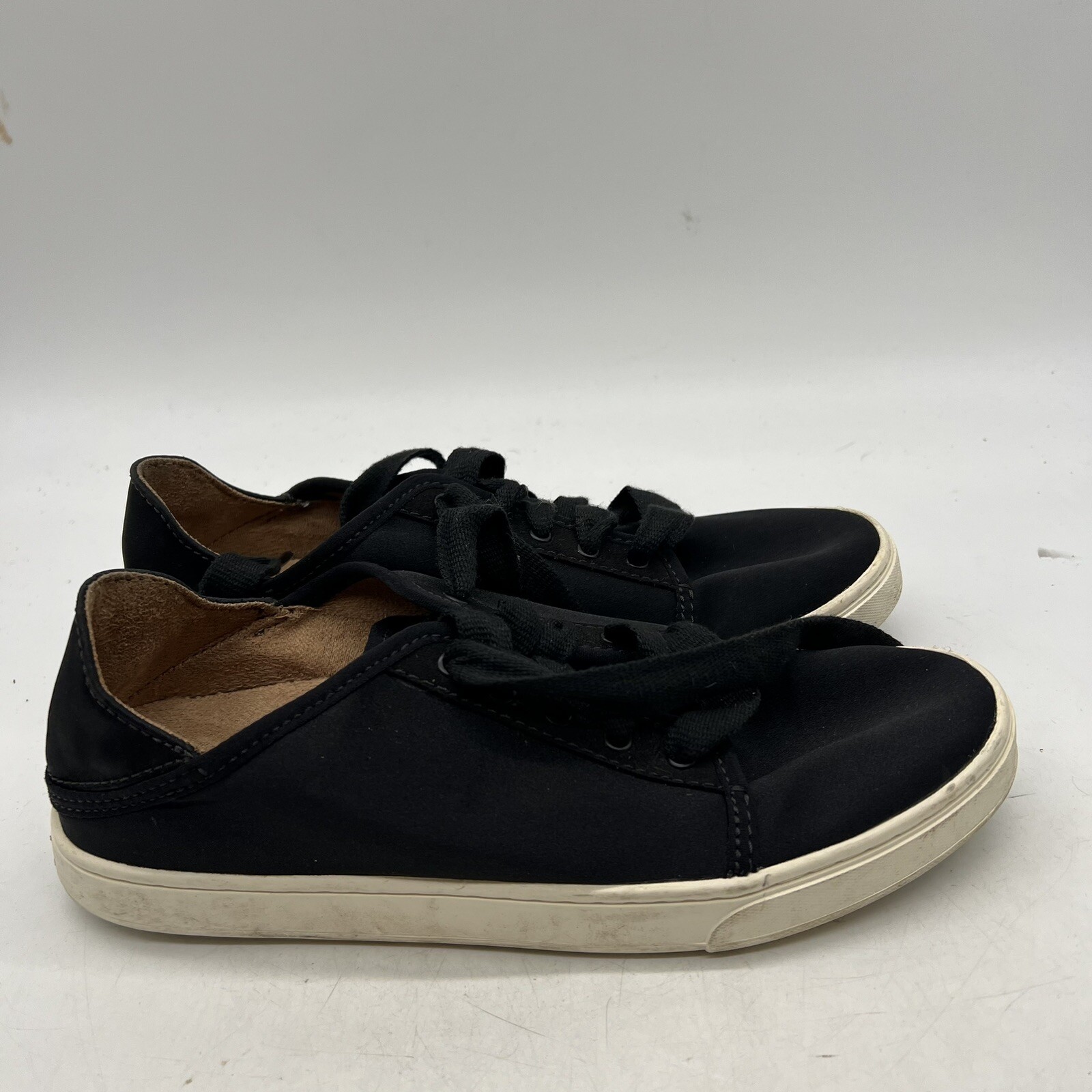 Olukai Women’s Black Silk Shoes Size 8.5 W