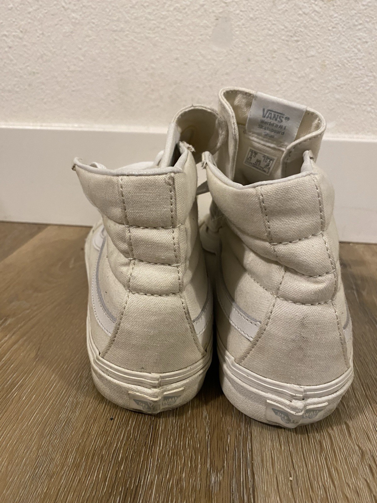 Vans White High Top Skateboarding Shoes Men's US 9 D Medium Width