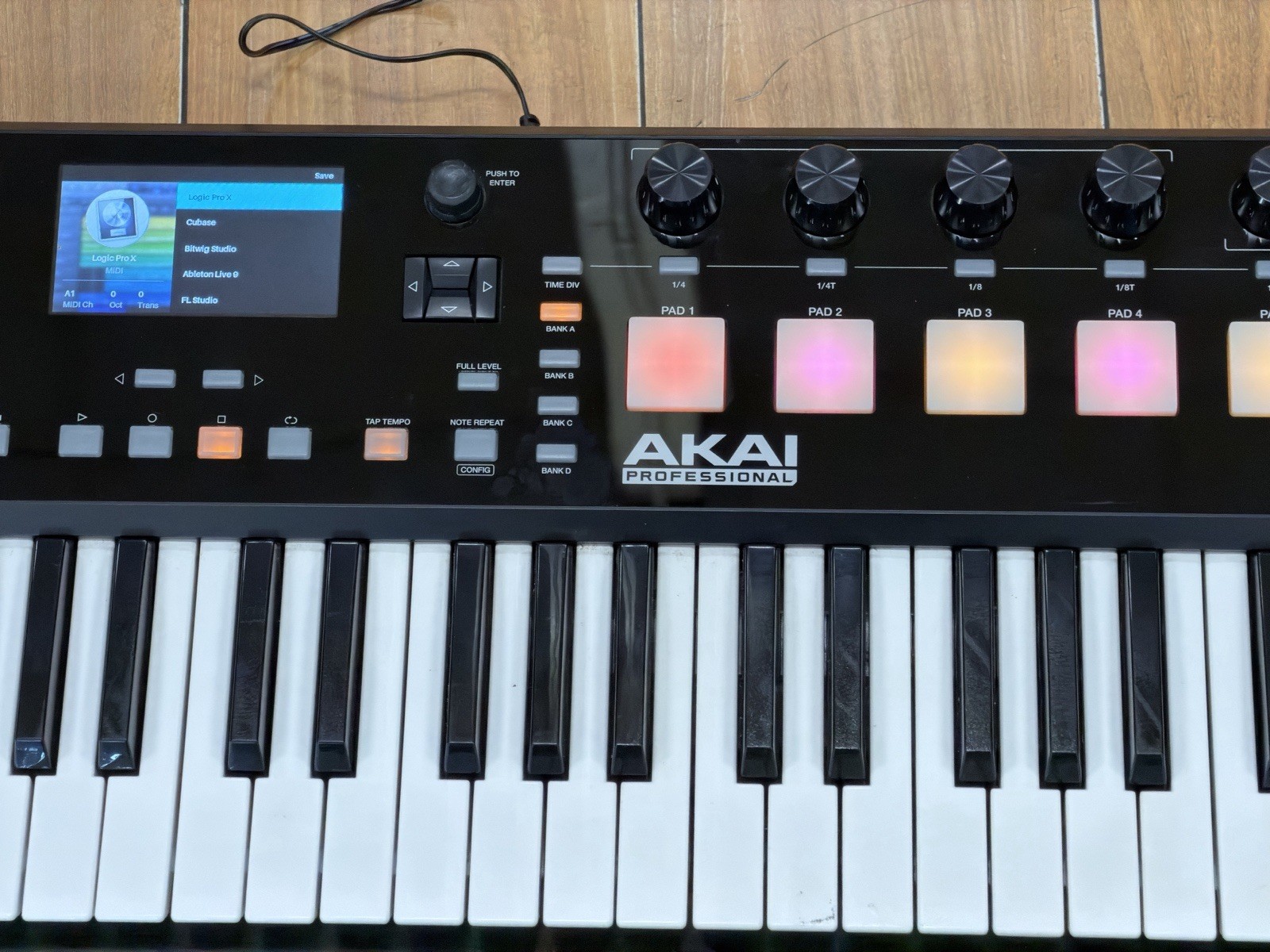 AKAI Advance 49 USB Keyboard Controller