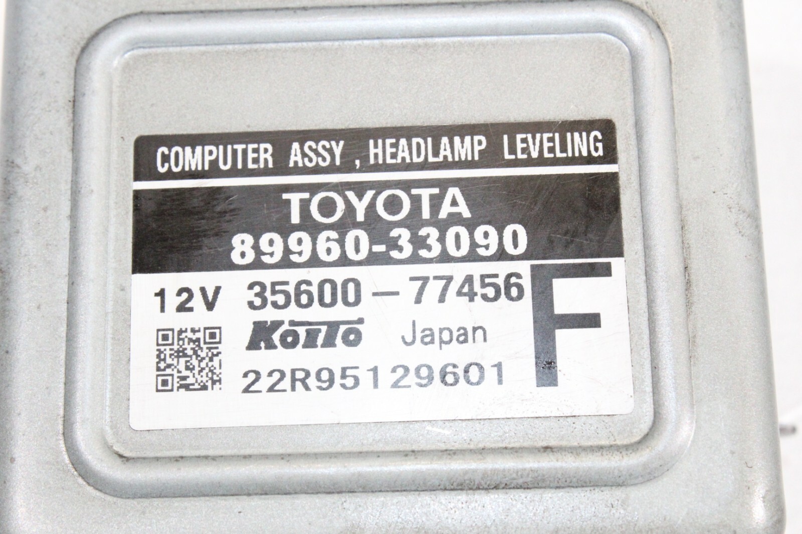 2002 - 2003 LEXUS ES300 HEADLAMP LEVELING CONTROL MODULE ASSY A2288
