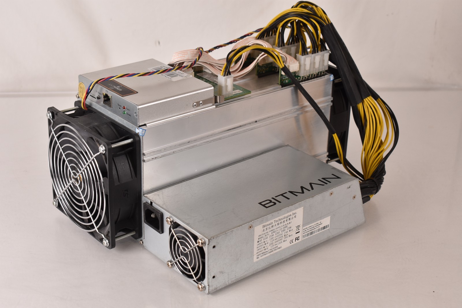 Bitmain Antminer S9 13.5T With Power Supply APW3++