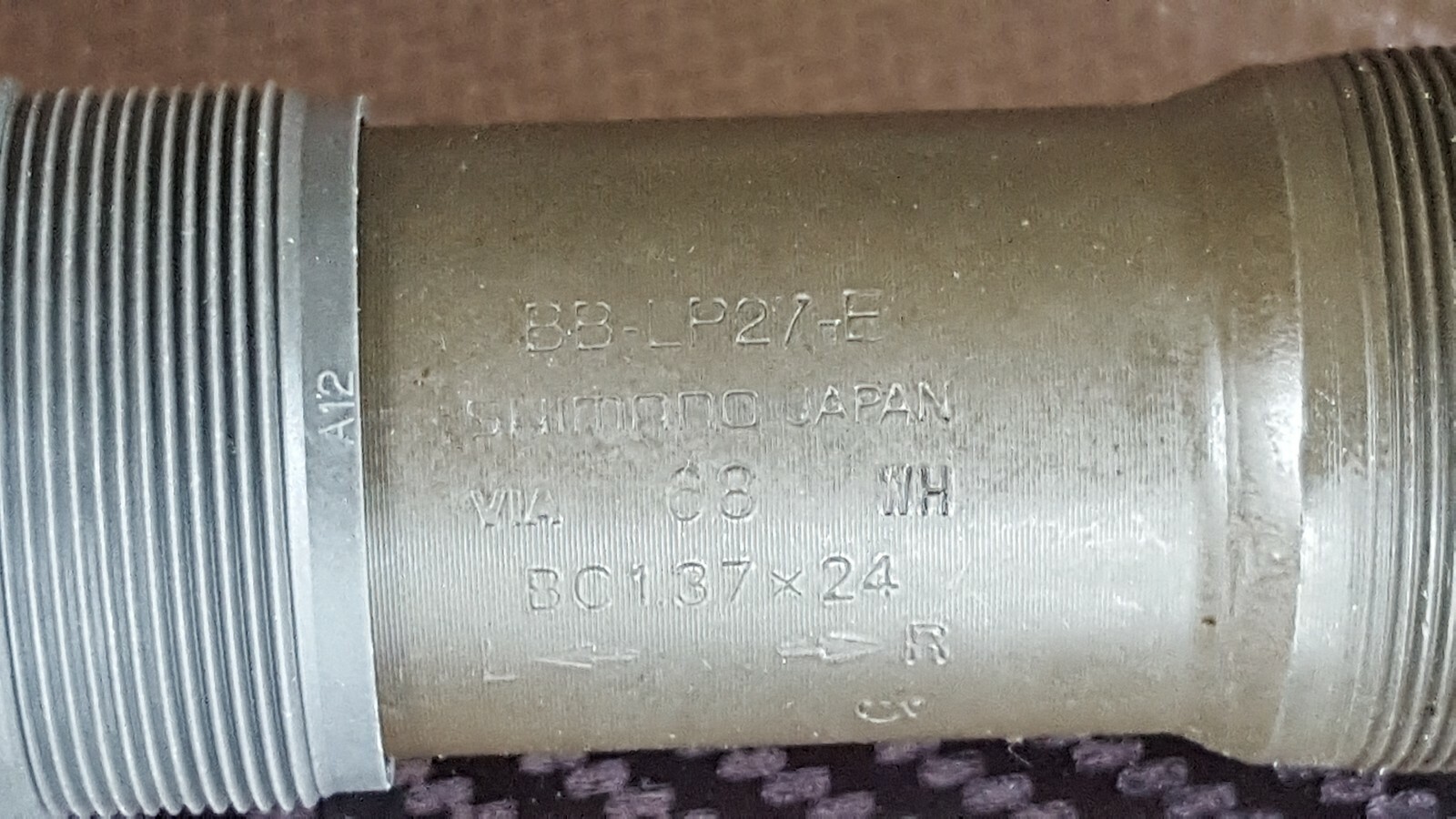 Shimano BB-LP27-E Bottom bracket (English) 68 x 110mm (Square) E Type (NEW)