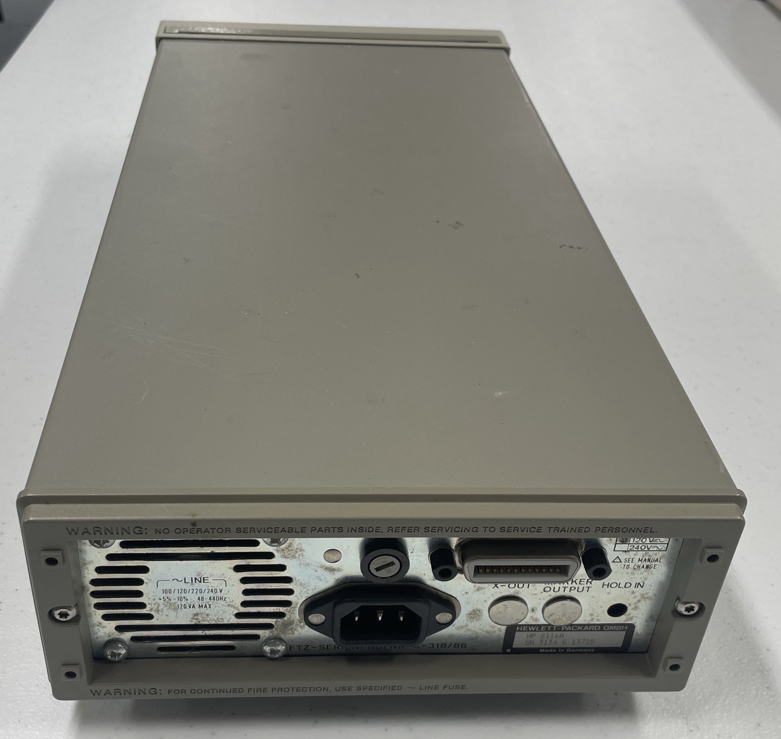 HP 8116A Pulse Function Generator 50MHz Good Working Condition