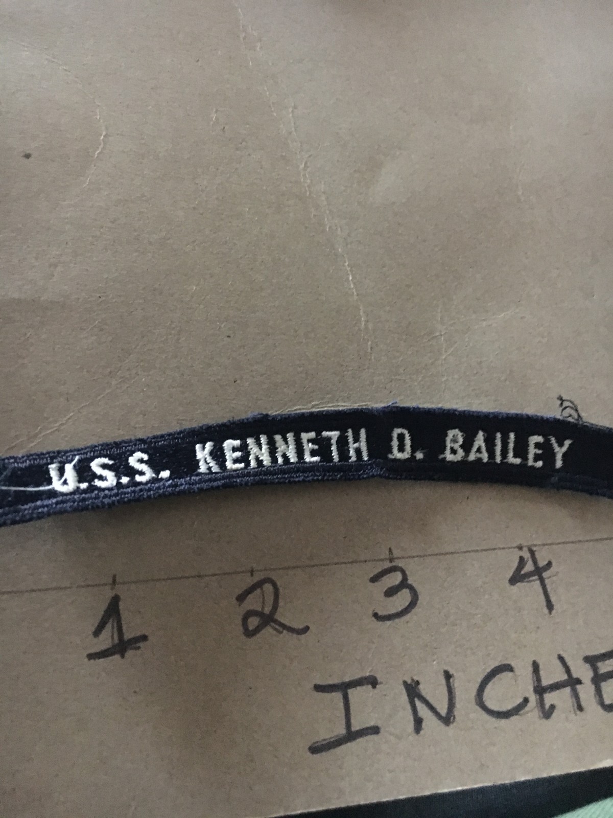 US NAVY SHOULDER STRIP TAB *** rocker *** Patch USS Kenneth D. Bailey