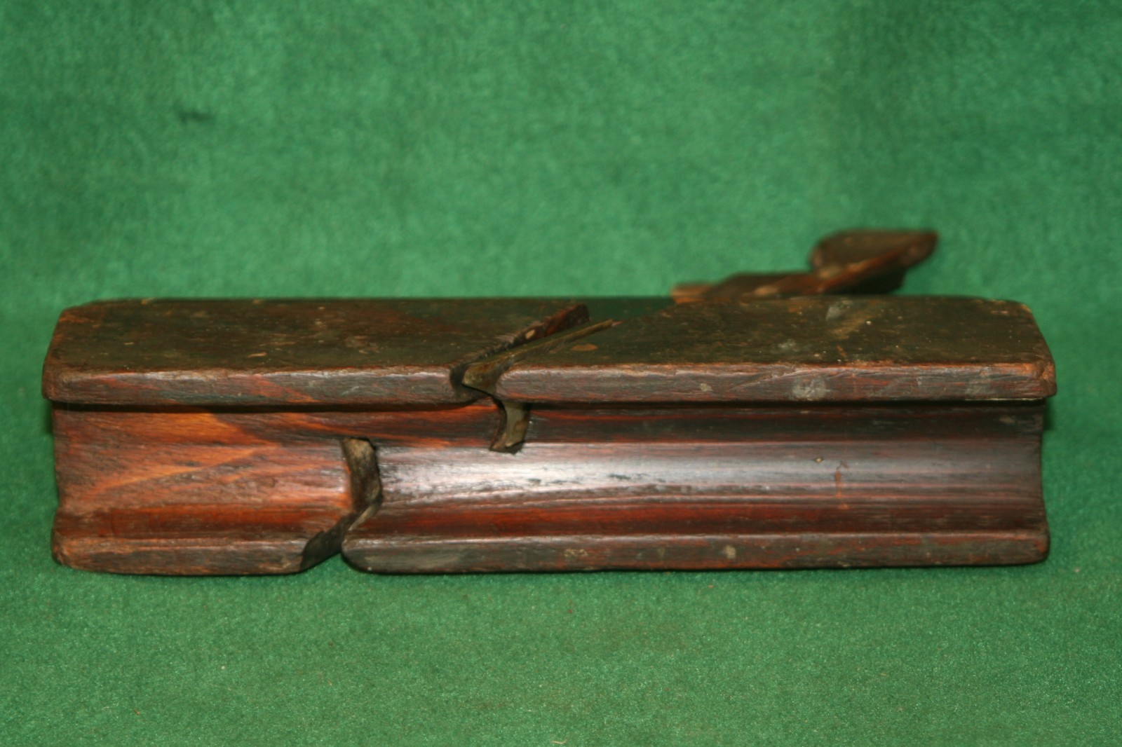Antique Owasco Tool Co 1875 Two Iron 1-1/4" Nosing Plane INV#BD05