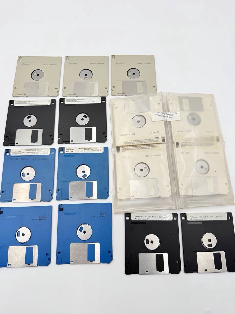 Vintage 3.5 Floppy Disk Lot Adobe Aldus PageMaker Amiga MS-DOS PFS 15 Disks
