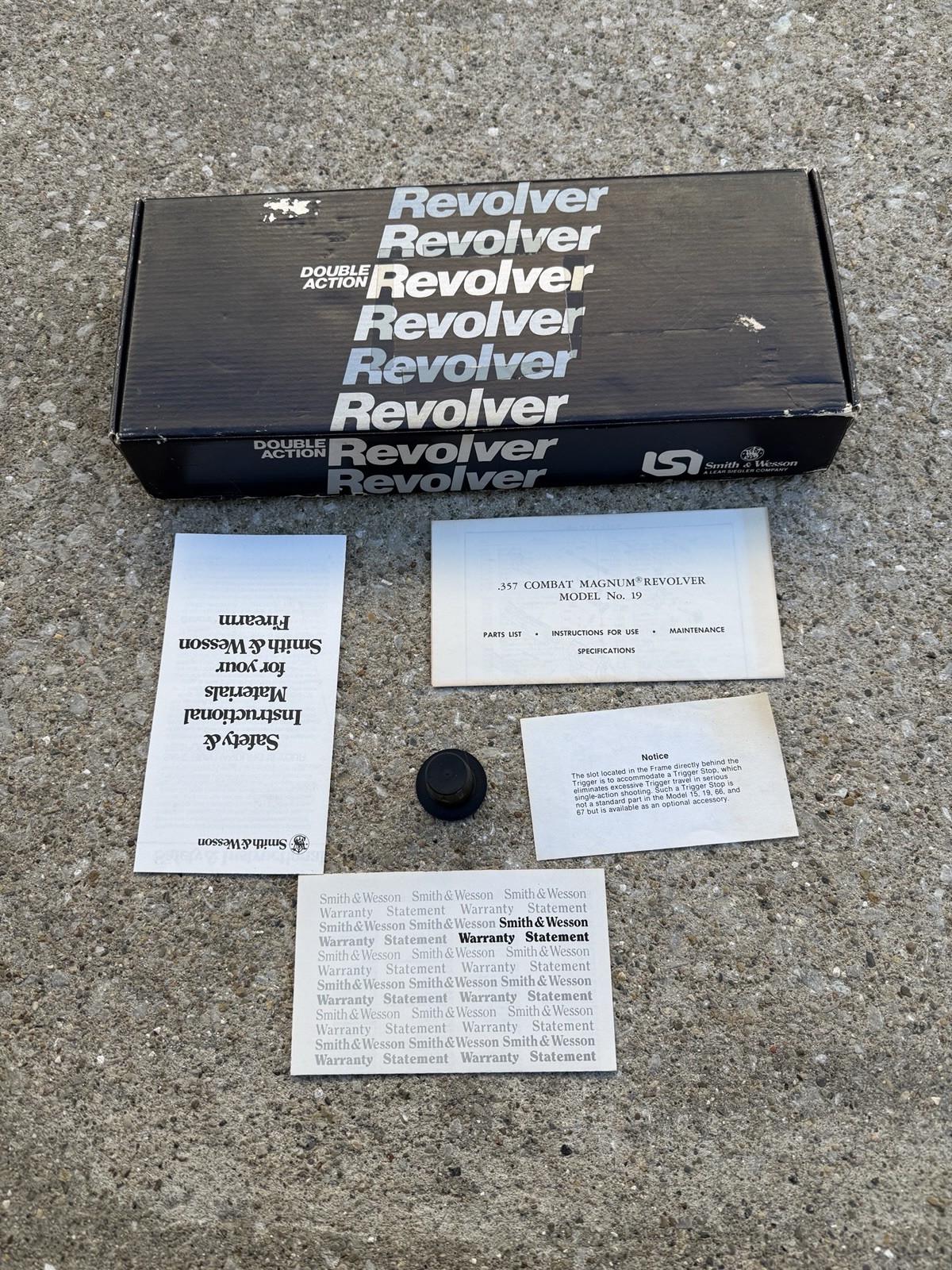 Smith and Wesson S&W Model 19 Factory Box w/ Papers, 6” .357 Combat Magnum