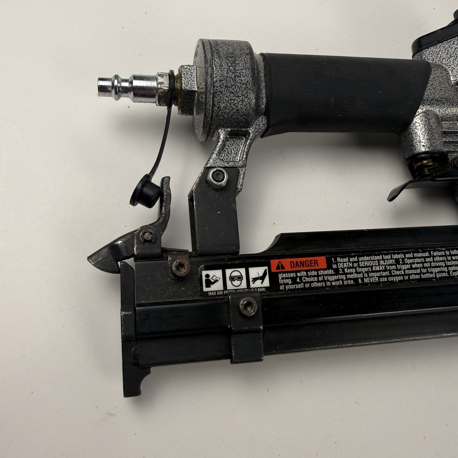 Senco Headless Micro Pinner 1/2" to 1" Fasteners Adjustable Pneumatic 5T0001N