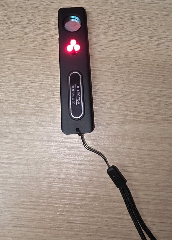 Hidden Camera Detector Bug Finder Anti-Spy RF GPS Tracker 5-Level Black