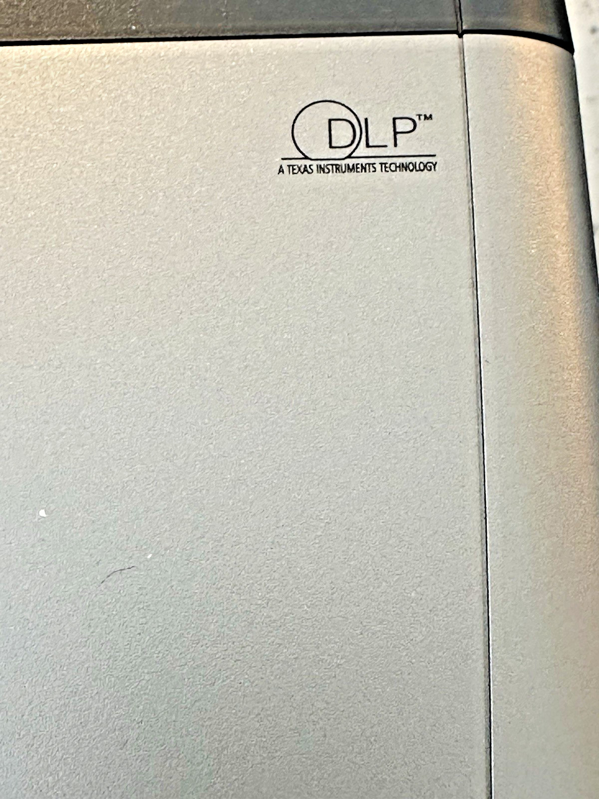 Optoma DLP Projection Display Model EP719 DLP Projector With Case Wires Remote