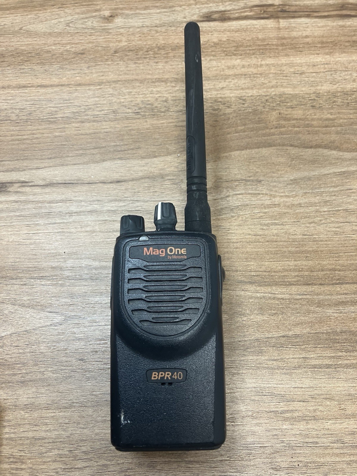Motorola Mag One BPR40 Two-Way Radios Walkie Talkies w/ Antennas Used