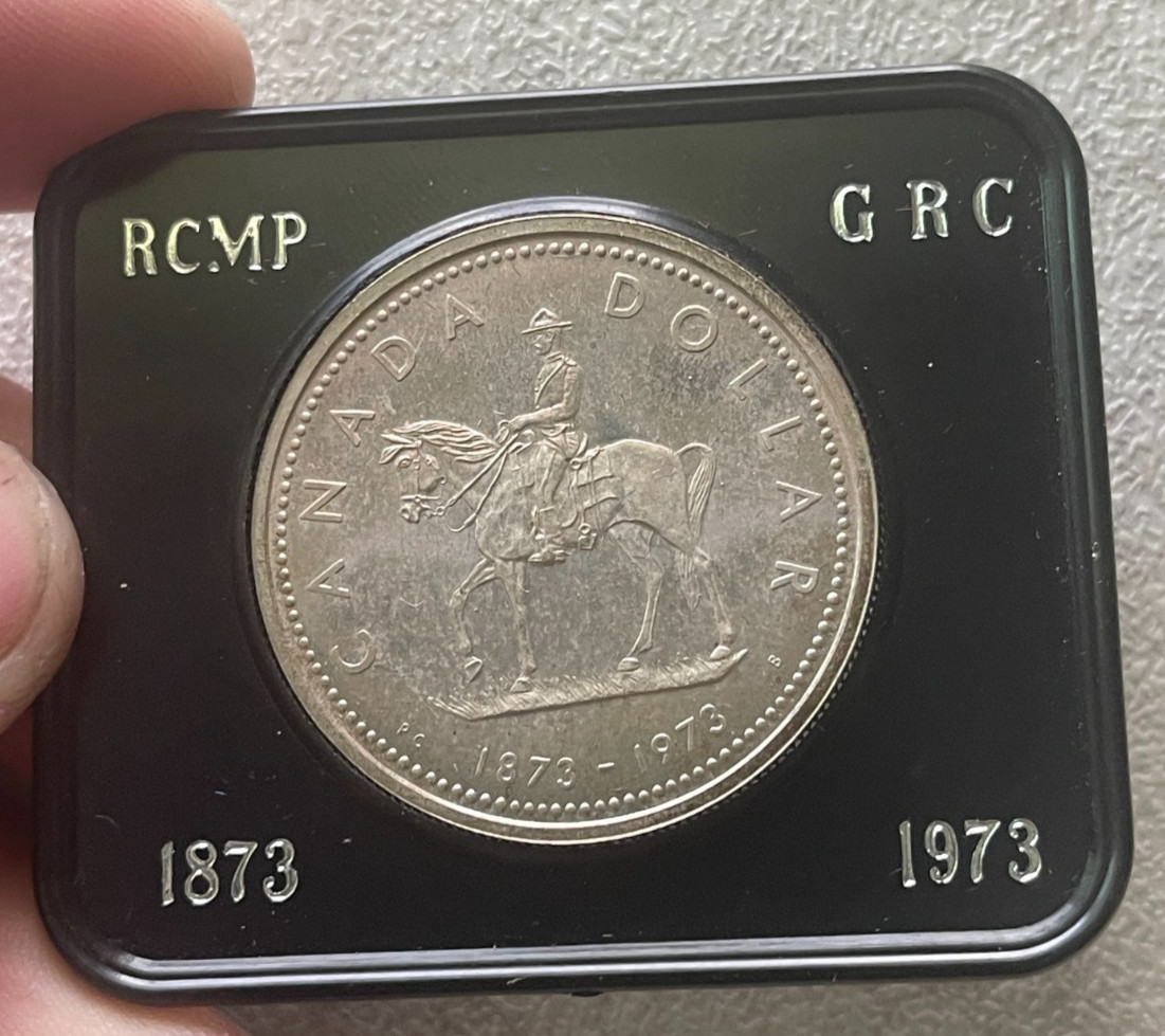 1973 Canada Silver $1 One Dollar - RCMP Mounted Police L2