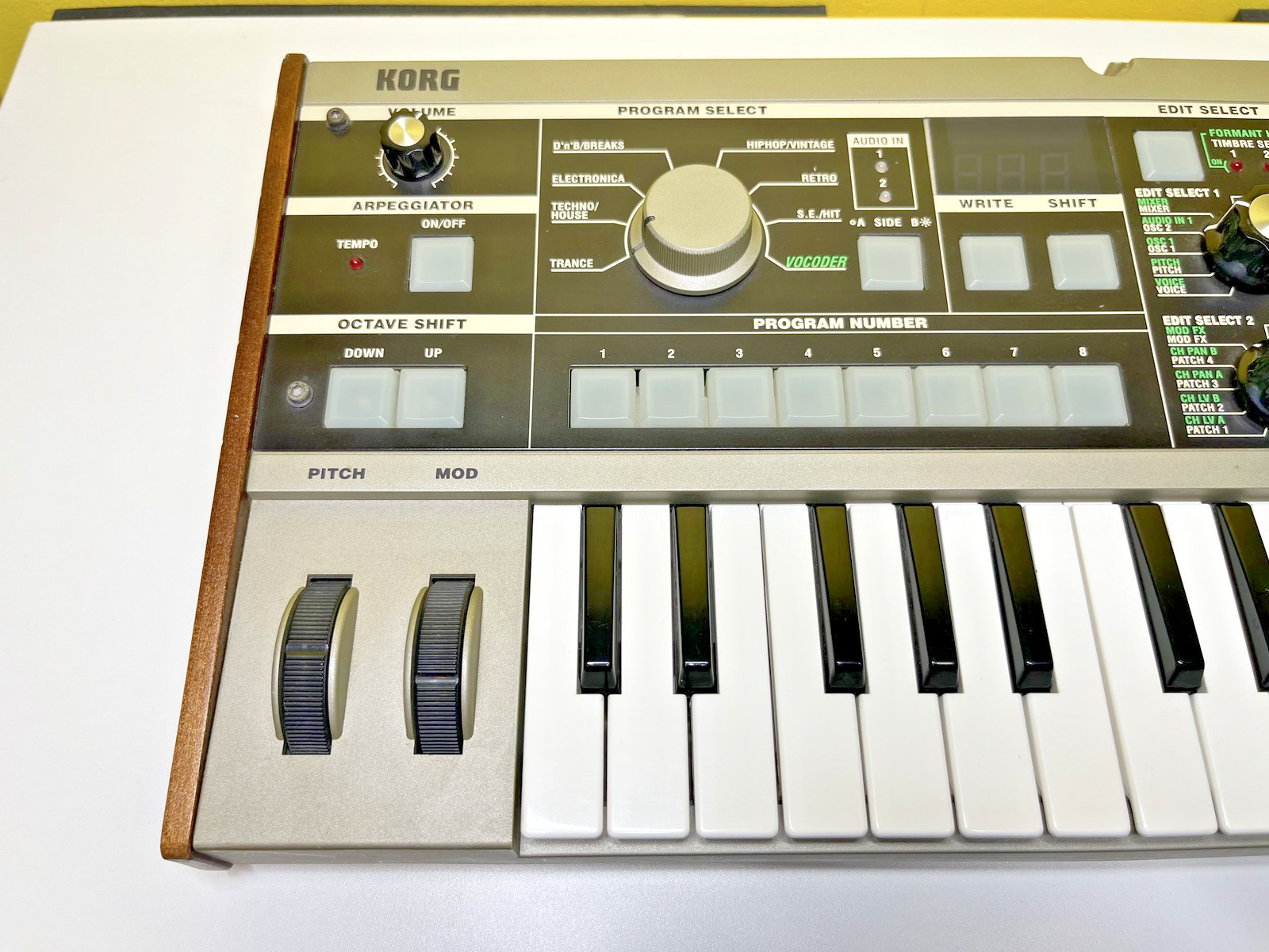 #503 KORG MicroKORG Synthesizer Vocoder w/ PSU & MIC | Beautiful Condition